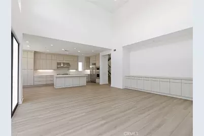 125 Apron, Irvine, CA 92618 - Photo 5