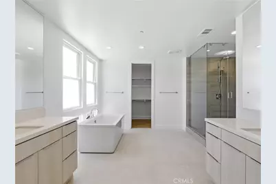 125 Apron, Irvine, CA 92618 - Photo 7