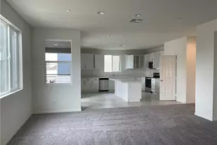 2104 Lacy Crossing Dr, Santa Ana, CA 92701 - Photo 13