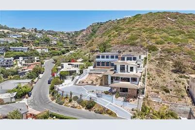 1076 Skyline Drive, Laguna Beach, CA 92651 - Photo 11