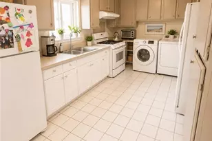 22113 22115 Seine Ave, Hawaiian Gardens, CA 90716 - Photo 15