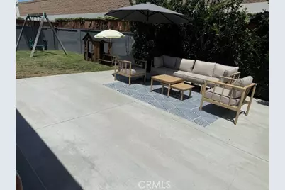 1047 Sherwood, Santa Ana, CA 92706 - Photo 7