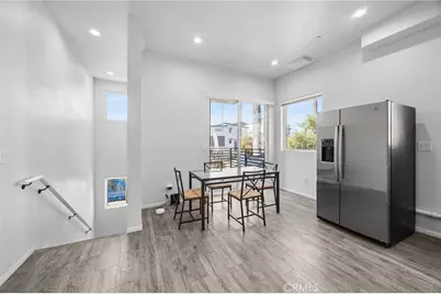 1171 W 36th Pl, Los Angeles, CA 90007 - Photo 9