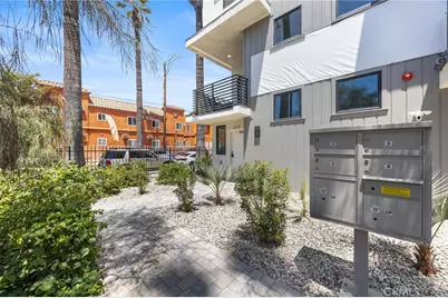 1171 W 36th Pl, Los Angeles, CA 90007 - Photo 3