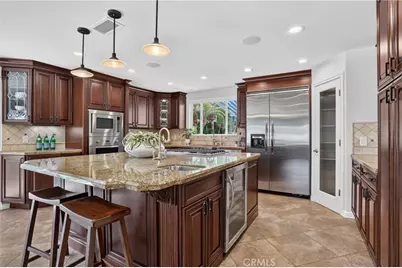 8592 Whitesails, Huntington Beach, CA 92646 - Photo 11