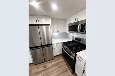 2604 Avenida Del Vista #102, Corona, CA 92882 - Photo 3