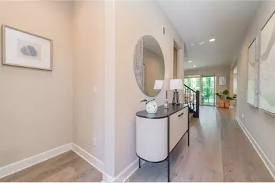 2033 Rembrandt, Santa Ana, CA 92704 - Photo 9