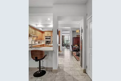 201 E Angeleno #105, Burbank, CA 91502 - Photo 17