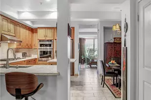 201 E Angeleno, Burbank, CA 91502 - Photo 17