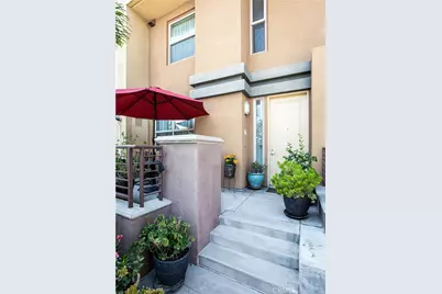 201 E Angeleno #105, Burbank, CA 91502 - Photo 33