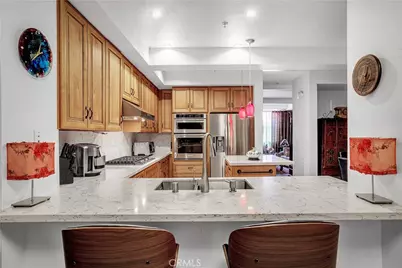 201 E Angeleno #105, Burbank, CA 91502 - Photo 15