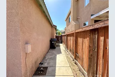 39402 Calistoga Drive, Murrieta, CA 92563 - Photo 5