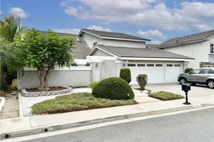 1025 Cannonade, Costa Mesa, CA 92626 - Photo 3