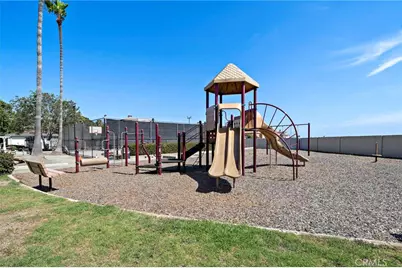 8215 Deerfield Drive, Huntington Beach, CA 92646 - Photo 31