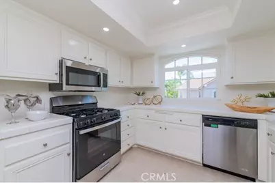2310 Cascade, Tustin, CA 92782 - Photo 13