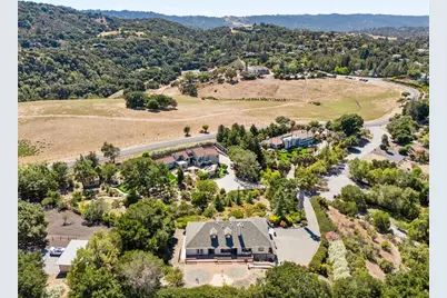 27220 Carrington, Los Altos Hills, CA 94022 - Photo 11