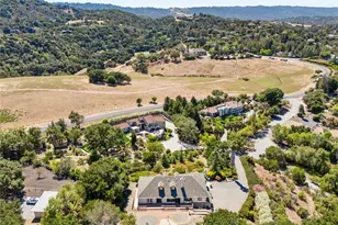 27220 Carrington, Los Altos Hills, CA 94022 - Photo 11