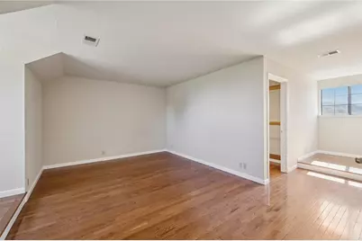 27220 Carrington, Los Altos Hills, CA 94022 - Photo 55