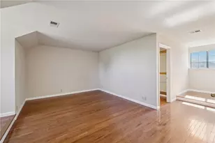 27220 Carrington, Los Altos Hills, CA 94022 - Photo 55