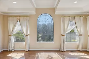 27220 Carrington, Los Altos Hills, CA 94022 - Photo 3