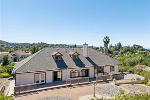 27220 Carrington, Los Altos Hills, CA 94022 - Photo 15