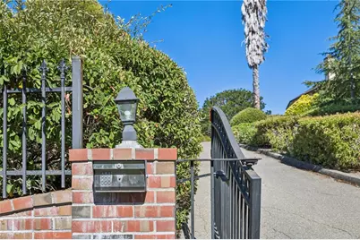 27220 Carrington, Los Altos Hills, CA 94022 - Photo 69