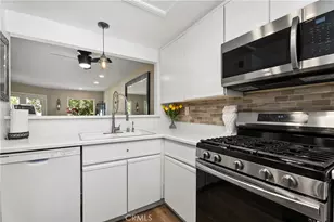 27 Lobelia, Rancho Santa Margarita, CA 92688 - Photo 9