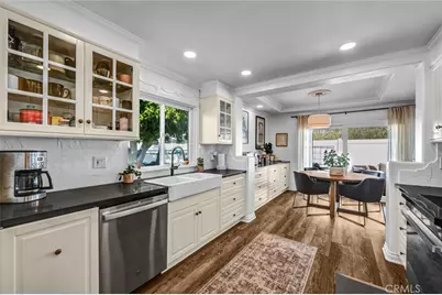 2504 University, Newport Beach, CA 92660 - Photo 7
