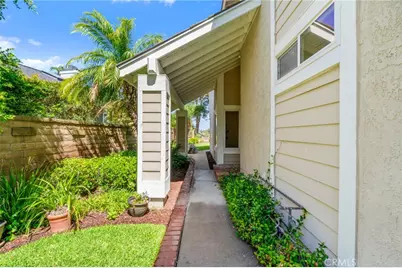 27555 Chantada, Mission Viejo, CA 92692 - Photo 3