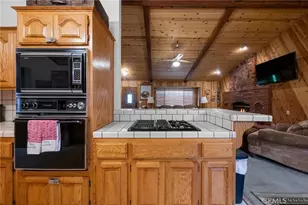 42745 Tannenbaum, Big Bear Lake, CA 92315 - Photo 11