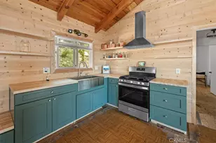 31601 Inspiration, Running Springs, CA 92382 - Photo 11