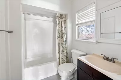 823 N Madison Avenue, Pasadena, CA 91104 - Photo 9