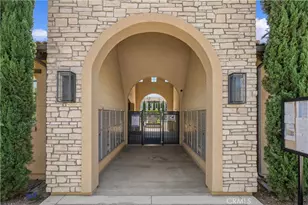 7109 Vernazza, Jurupa, CA 92880 - Photo 35