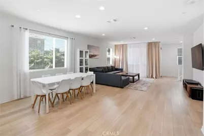916 E 3rd St, Santa Ana, CA 92701 - Photo 11