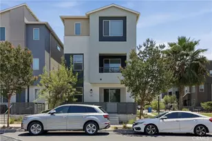 916 E 3rd St, Santa Ana, CA 92701 - Photo 37