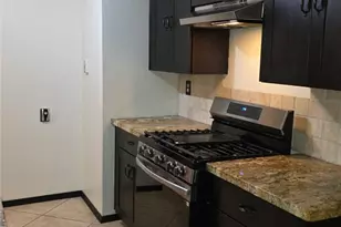 25255 Avenida Dorena, Newhall, CA 91321 - Photo 13