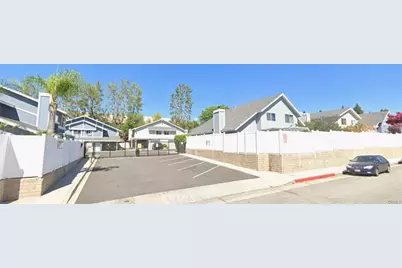 25255 Avenida Dorena, Newhall, CA 91321 - Photo 19