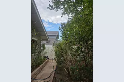 25255 Avenida Dorena, Newhall, CA 91321 - Photo 27