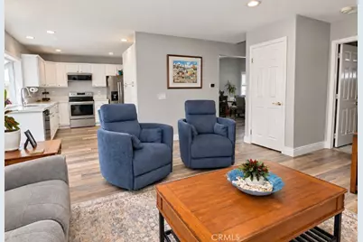 17661 Falkirk, Huntington Beach, CA 92649 - Photo 9