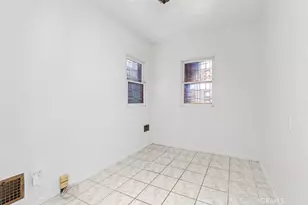 726 S Oak, Santa Ana, CA 92701 - Photo 15