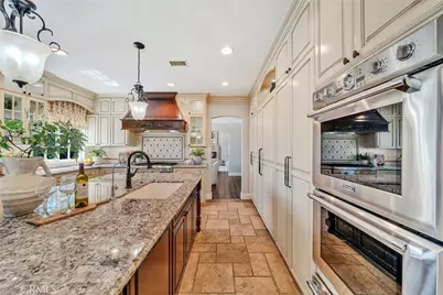 10082 Sunrise Ln, North Tustin, CA 92705 - Photo 9