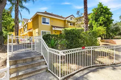 451 S Oakland Avenue #2, Pasadena, CA 91101 - Photo 1