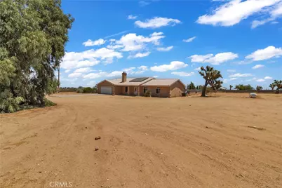 13473 Rochester, Phelan, CA 92371 - Photo 51