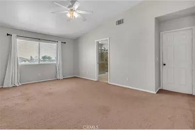 13473 Rochester, Phelan, CA 92371 - Photo 15