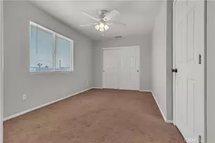 13473 Rochester, Phelan, CA 92371 - Photo 27