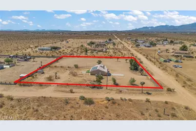 13473 Rochester, Phelan, CA 92371 - Photo 35