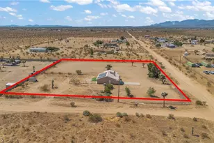 13473 Rochester, Phelan, CA 92371 - Photo 35