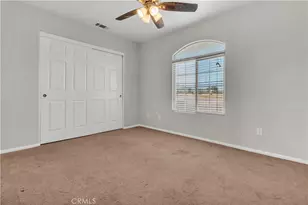 13473 Rochester, Phelan, CA 92371 - Photo 25