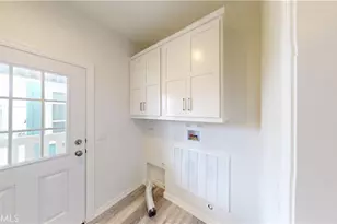 903 W 17th Street, Costa Mesa, CA 92627 - Photo 15