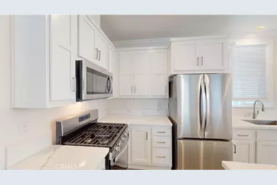 903 W 17th Street #24, Costa Mesa, CA 92627 - Photo 13